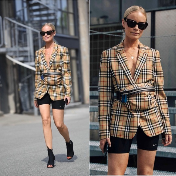 Burberry Jackets & Blazers - NWT Burberry Vintage Check Wool Tailored Blazer Size 2  Kylie  Jenner Suit Coat